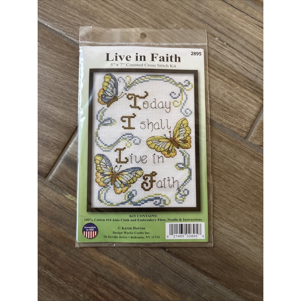 Design‎ Works LIVE IN FAITH Butterflies Counted Cross Stitch Kit 5" x 7" Mesh 14